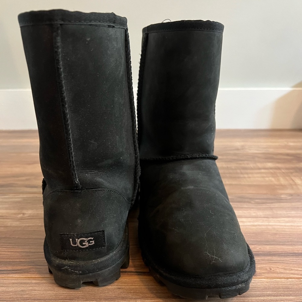 Womens Black UGG boots Waterproof edition Size 8